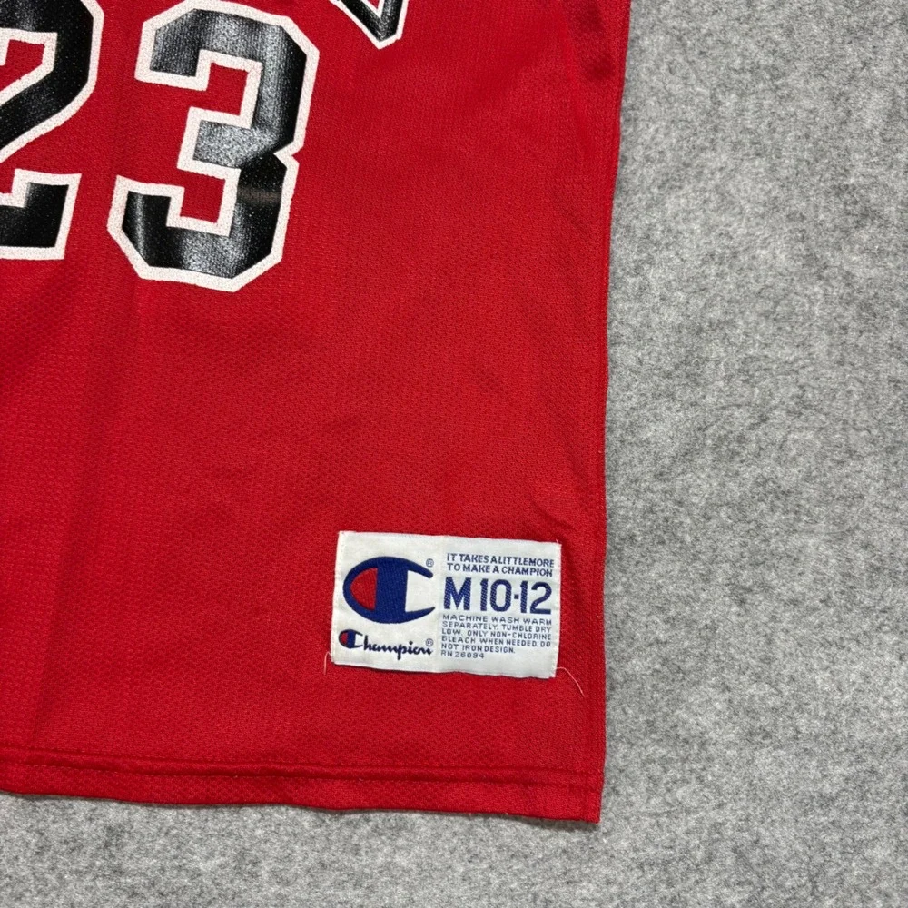 Champion Chicago Bulls Michael Jordan 23 Jersey Kids Medium 10-12 Red NBA Vtg